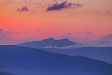 Obraz na płótnie Canvas mountain ridge at the evening