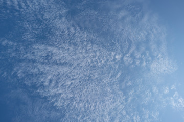 Obraz premium Blue sky with cirrus clouds