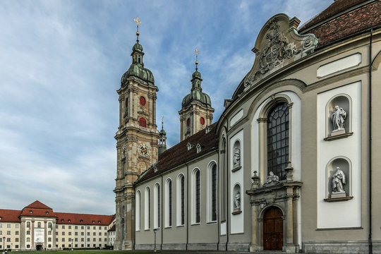 Kloster St. Gallen von schräg hinten