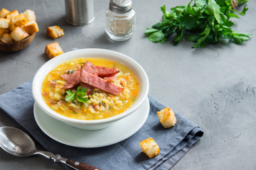 Split pea soup with ham