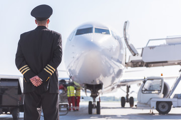 Airman locating afore big aircraft © Yakobchuk Olena