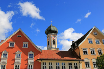 Fototapeta na wymiar Immenstadt im Allgäu mit Kirchturm 