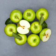 Äpfel Apfel grün Obst Schiefertafel Frucht Früchte Quadrat von oben