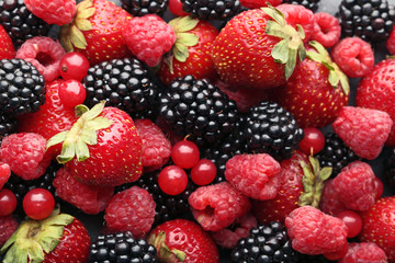 Obraz na płótnie Canvas Ripe and sweet berries background