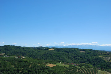 Fototapeta na wymiar Hills around Albaretto Torre