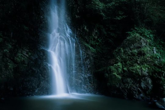 The Japanese waterfall where the legend of the dragon remains