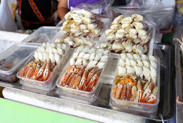 Steamed Blue crab for sell at Bang Phra market, Chonburi, Thailand