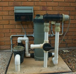 Pump, filter and chlorinator setup for swimming pool