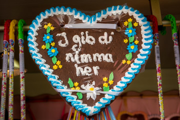 Lebkuchenherz I gib di nimma her (Vignette)