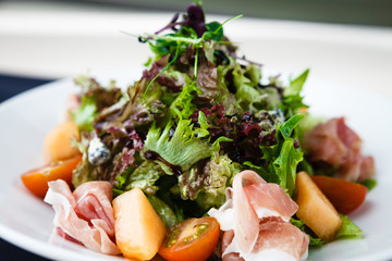 Green salad with ham