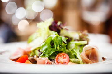 Green salad with ham