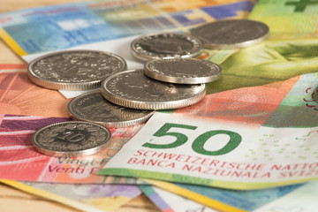 Münzen und Banknoten Schweizer Franken