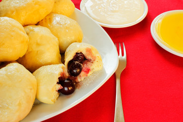 vareniki with cherries