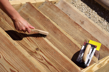 rénovation de meuble - ponçage / brossage