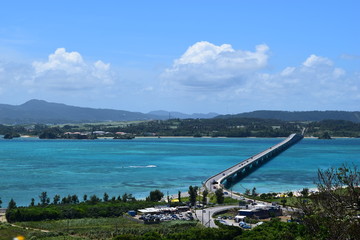海の上の橋