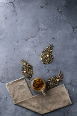 Green tea with rose petals