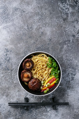 Obraz na płótnie Canvas Asian vegan noodles