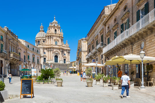 Ragusa (Sicily, Italy) - Landscape of the ancient centre of Ibla and Saint George cathedral