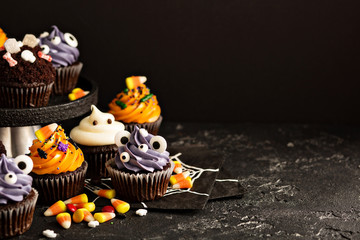 Festive Halloween cupcakes and treats