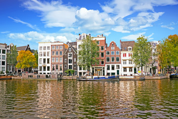 Naklejka premium Cityscenic from Amsterdam at the Amstel in the Netherlands