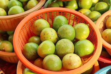 Lemon at the market