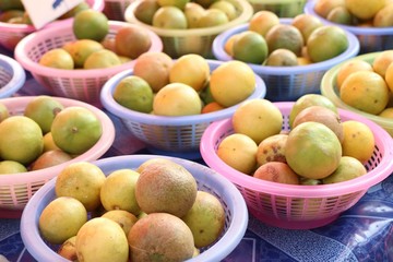 Lemon at the market
