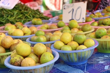Lemon at the market