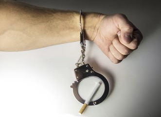 dependence and harm of tobacco products and cigarettes