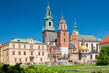 Fototapeta na wymiar The Wawel Castle in Cracow