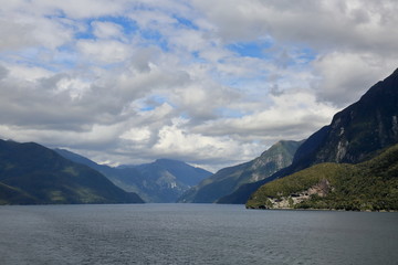 ダウトフルサウンド