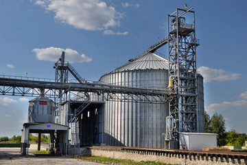 Building Exterior, Storage and drying of grains, wheat, corn, soy, sunflower