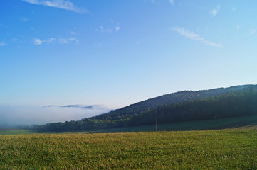 Obraz premium Foggy mountains
