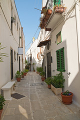Alleyway. Castellaneta. Puglia. Italy.