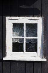 Altes Schuppenfenster