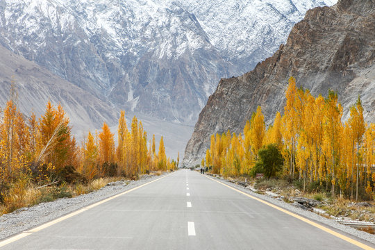 Kararoram Highway - Pakistan 