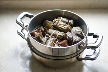 thai traditional steamed banana sticky rice
