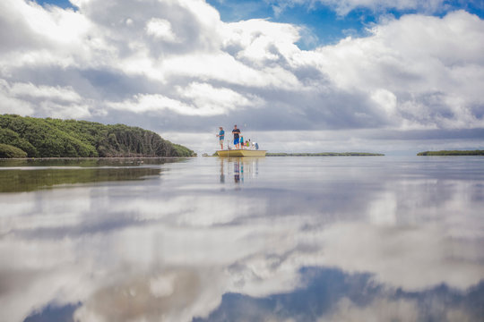Men fishing in the Gulf of Mexico, Homosassa, Florida, US