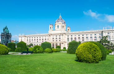 Obraz premium The beautiful Viennese architectures