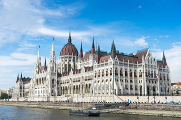 Obraz premium Budapest parliament in Hungary