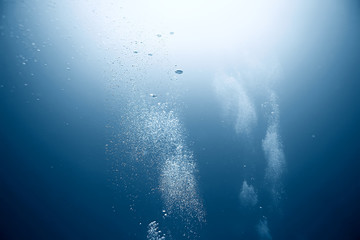 diving background bubbles underwater