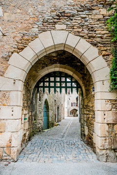 Dans les rues de Villeneuve d'Aveyron