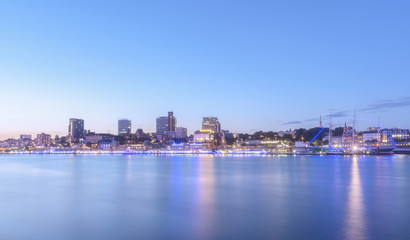 Naklejka premium Hamburg Panorama Landungsbrücken