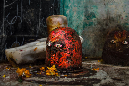 Monolith Shiva lingam and yoni, the Hindu symbol of fertility