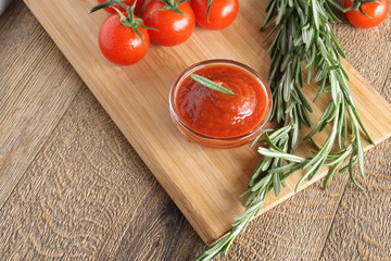 Tomato sauce ketchup tomatoes rosemary