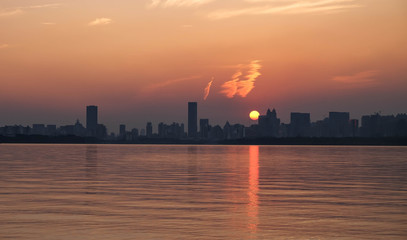 Naklejka premium Sunset on the East Lake in Wuhan