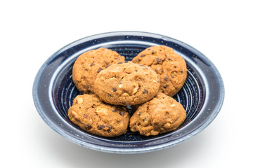chocolate chips and cashew nut cookies