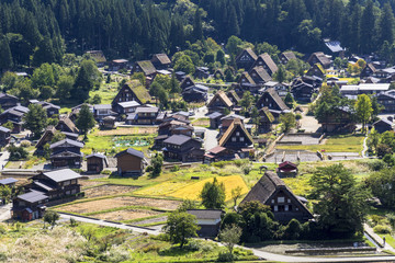 白川郷の合掌集落 © san724