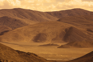 Naklejka premium high mountain pass in Tibet mountain landscape