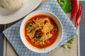 Pork in ground peanut coconut cream curry