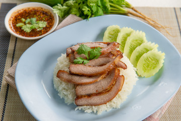 Charcoal-boiled pork neck.